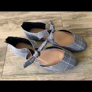 Torrid Houndstooth Flats with Tie Size 8